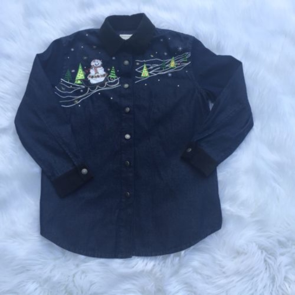 Draper's & Damon's Denim Christmas Button-Down